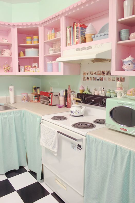 Charming Pink And Blue Kitchen Room Decor And Design
